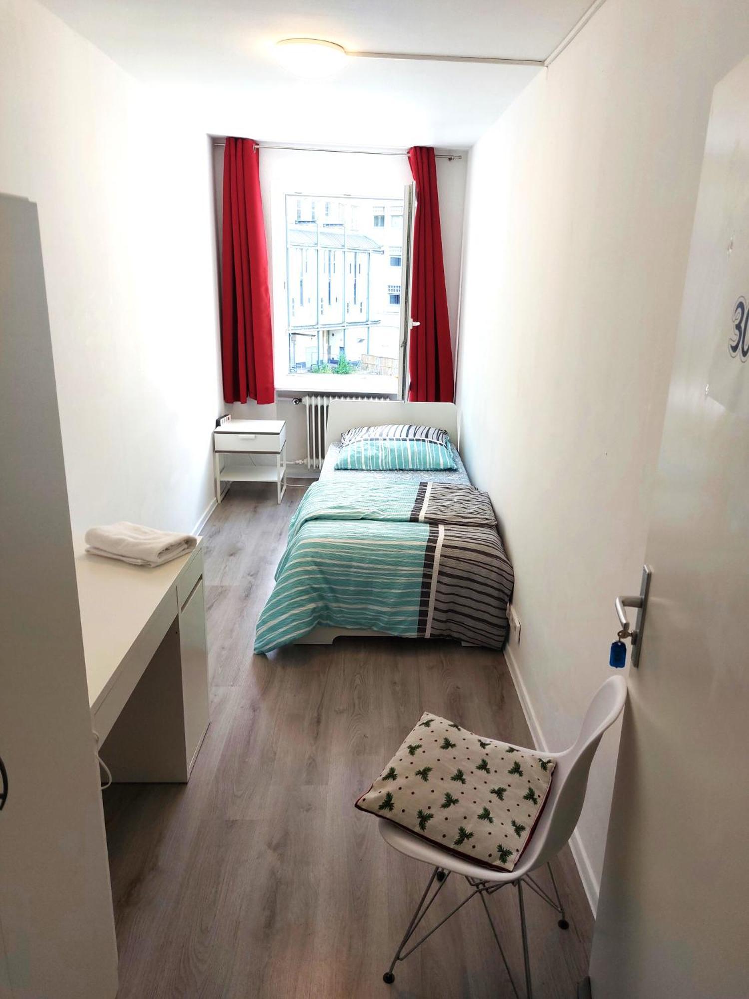 Schoenes Helles Zimmer Direkt In Frankfurt City Nr 301 Hotel Frankfurt am Main Exterior foto